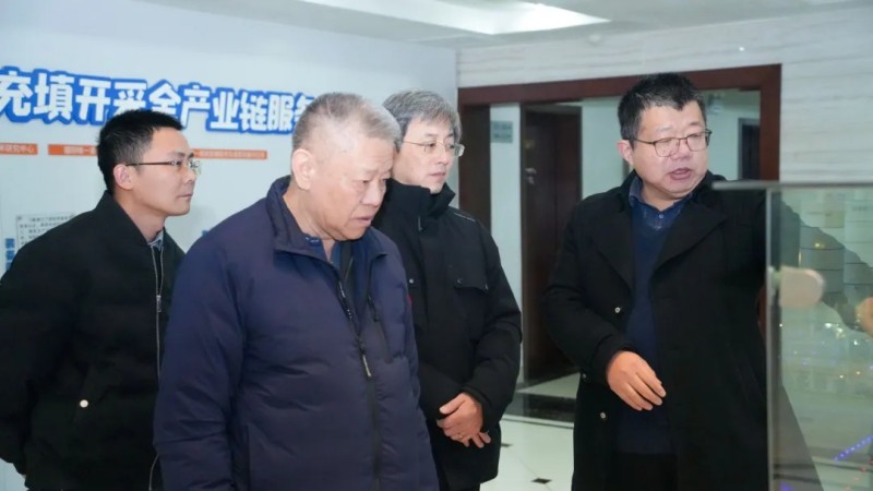 中国环保机械行业协会王亦宁会长、申红杰秘书长莅临飞翼股份有限公司考察指导工作
